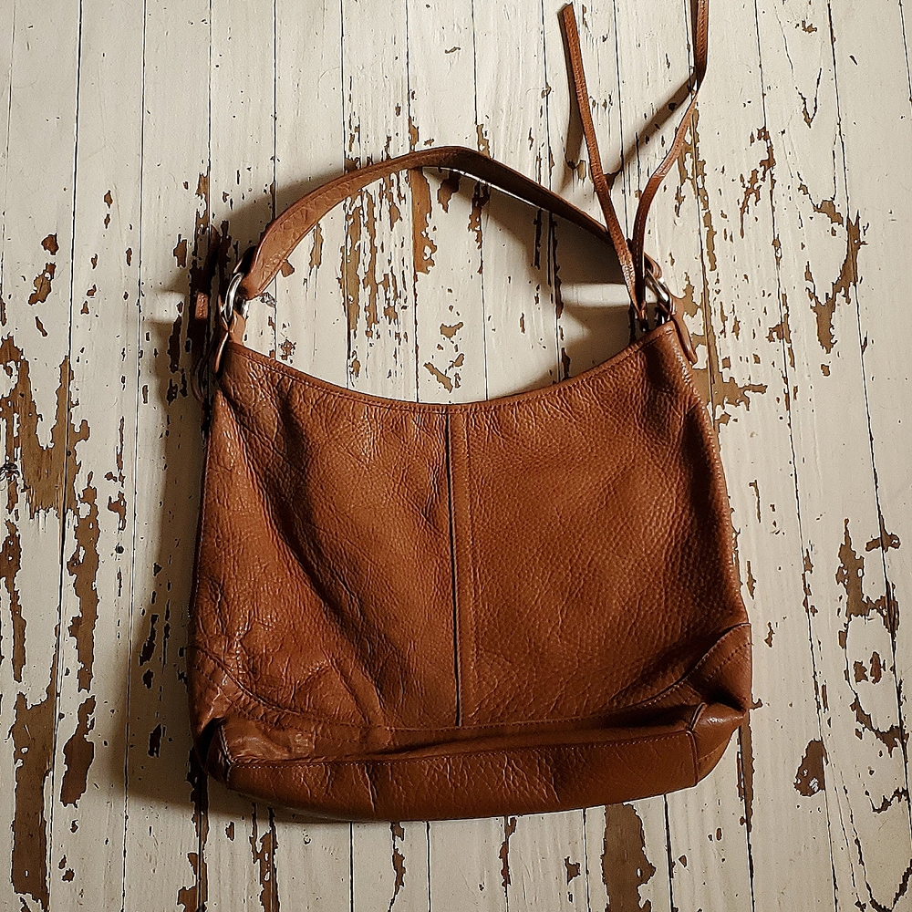 Beautiful large brow leather banana republic shoulder bag